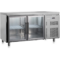 De koelwerkbank van Gastro-Inox 2 glazen deuren met een afemting van 1500(b)x700(d)x850(h)mm